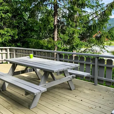 3 Bedroom Beautiful In Appartement *